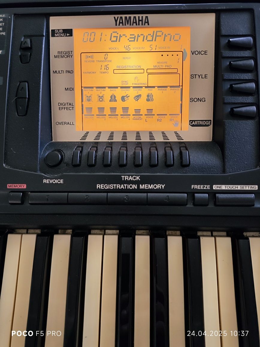 Синтезатор Yamaha PSR-330 динамічна клавіат Midi-секвенсор