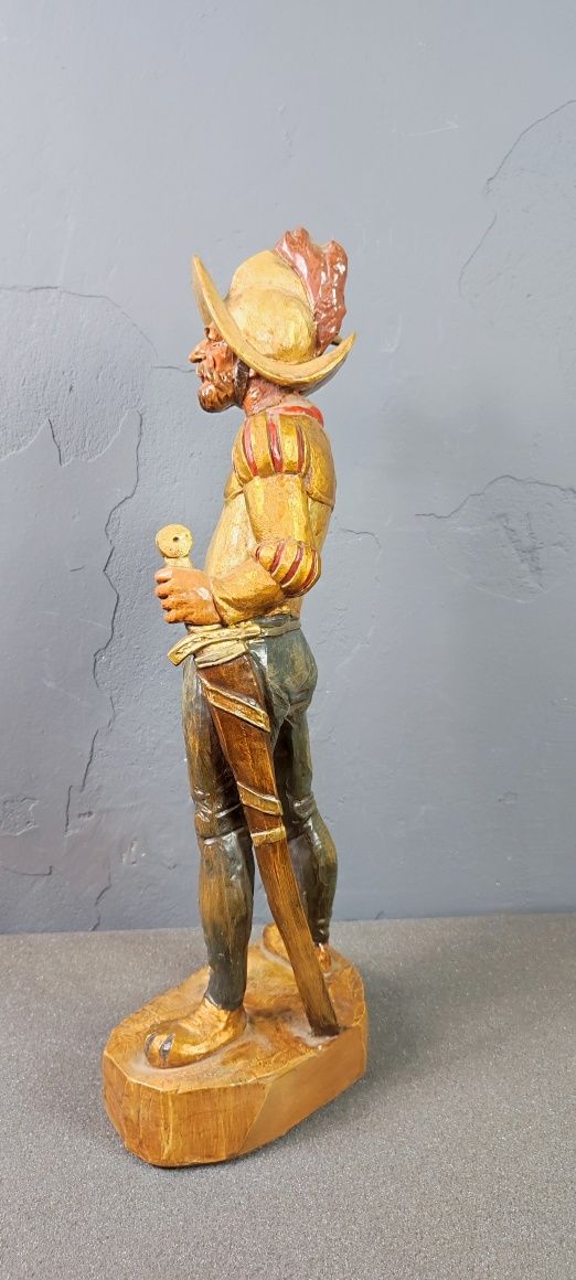 Figura Konkwistadora tworzywo