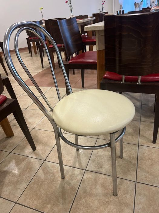 Krzesło metalowe, wygodne i lekkie