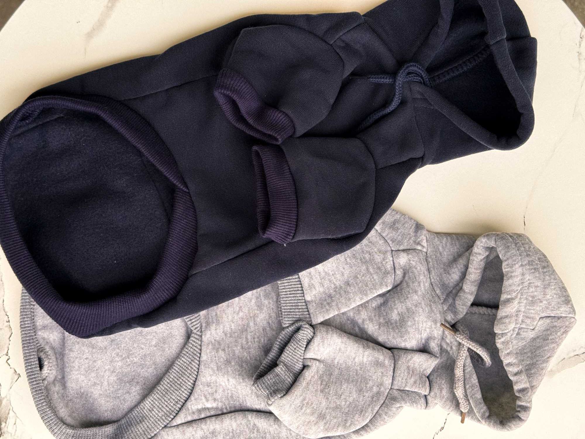 Ciepłe i Stylowe Bluzy z Kapturem dla Twojego Pupila