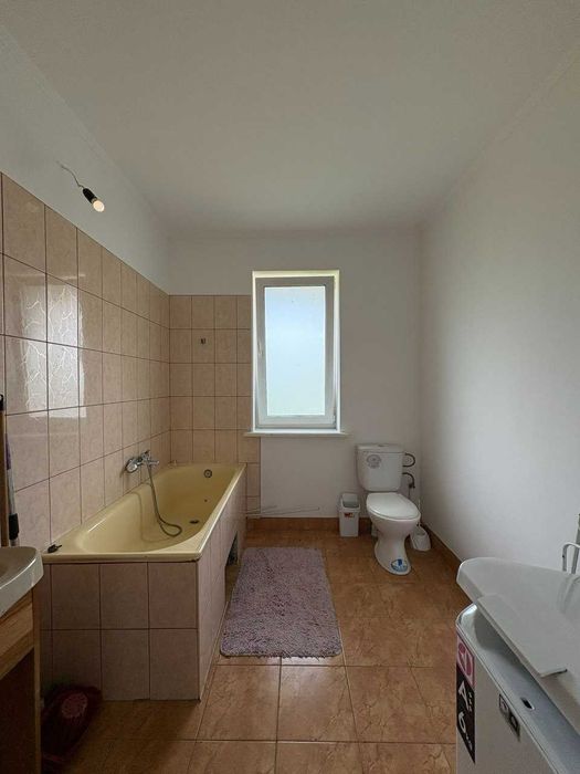 Продаж будинку з ремонтом та меблями в м.Золочів