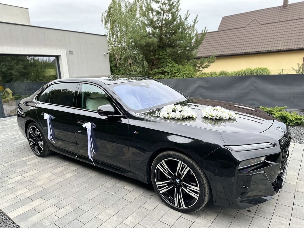 Auto do ślubu BMW 7 rok 2023 limuzyna long VIP