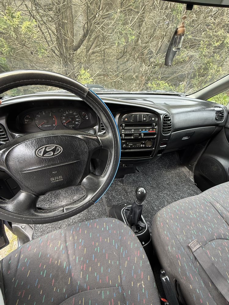 Hyundai H1 6Lugares + Carga