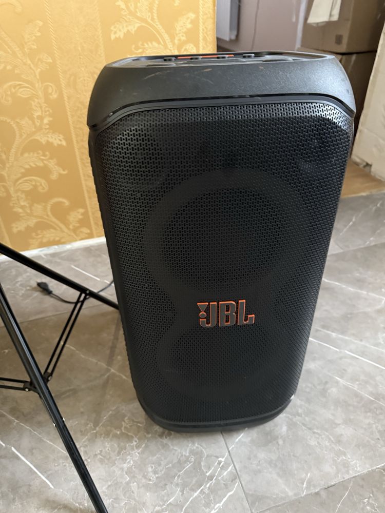 JBL partybox 320