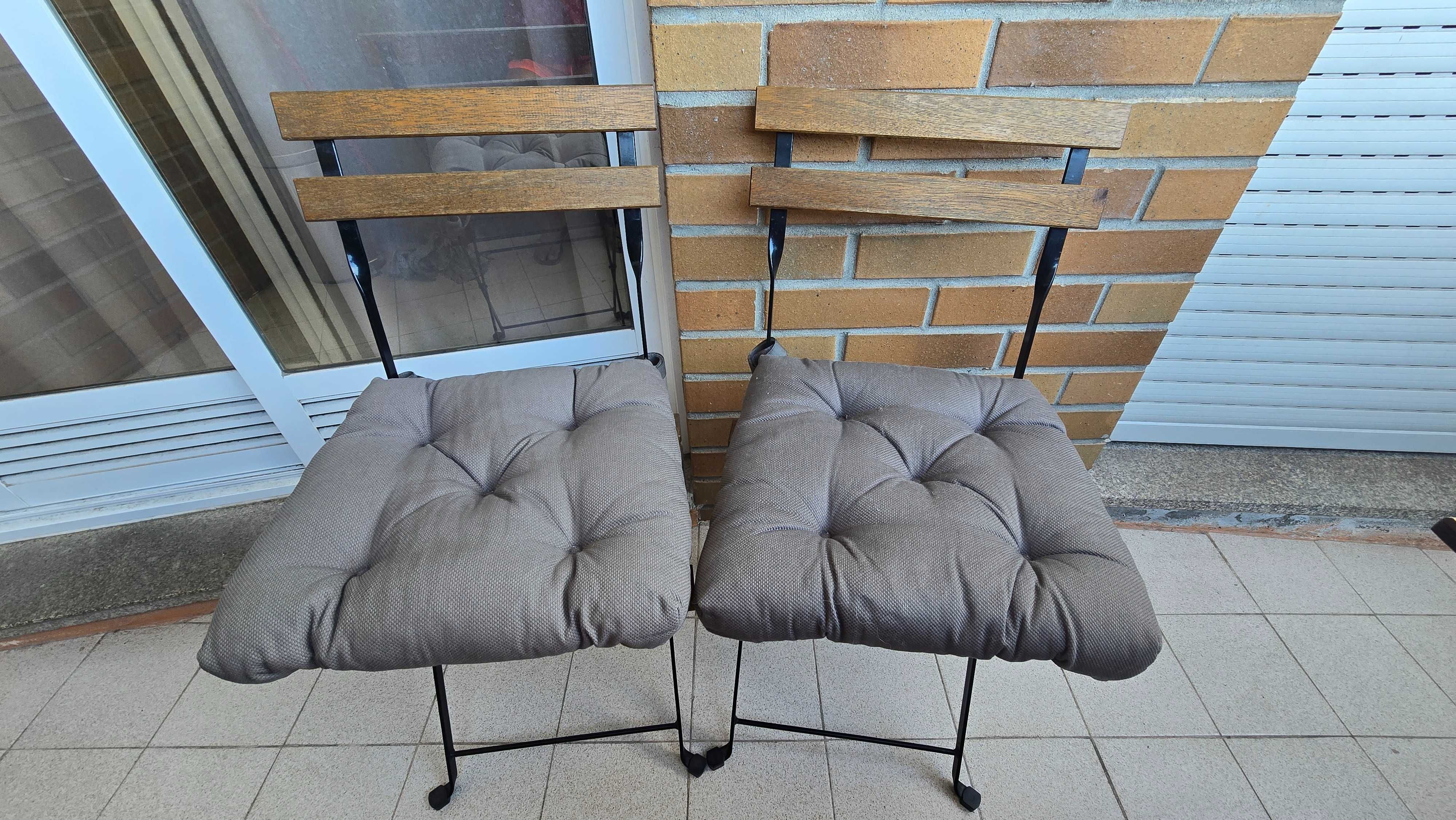 Mesa + 2 Cadeiras p/ Exterior