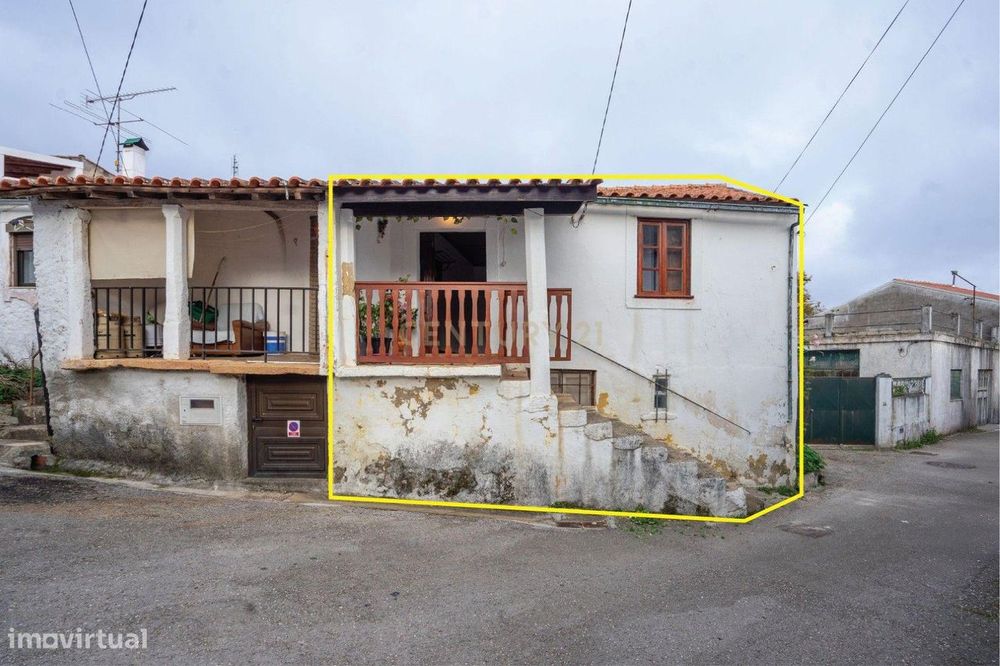 Moradia T2 - Arrendamento (Godinhela)