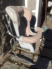 Cadeira de bebe antiga