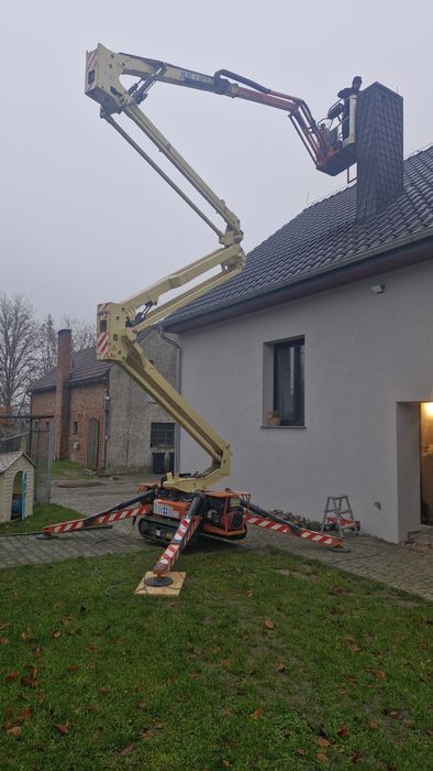 Podnośnik koszowy na gąsienicach 19h