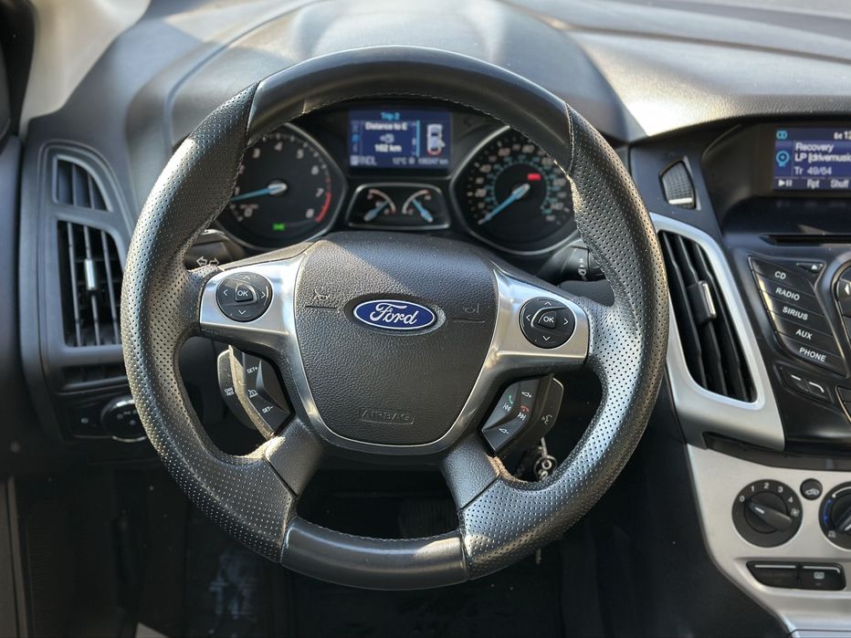 FORD FOCUS 2012 року, 2.0 бензин, автомат, передній привід.