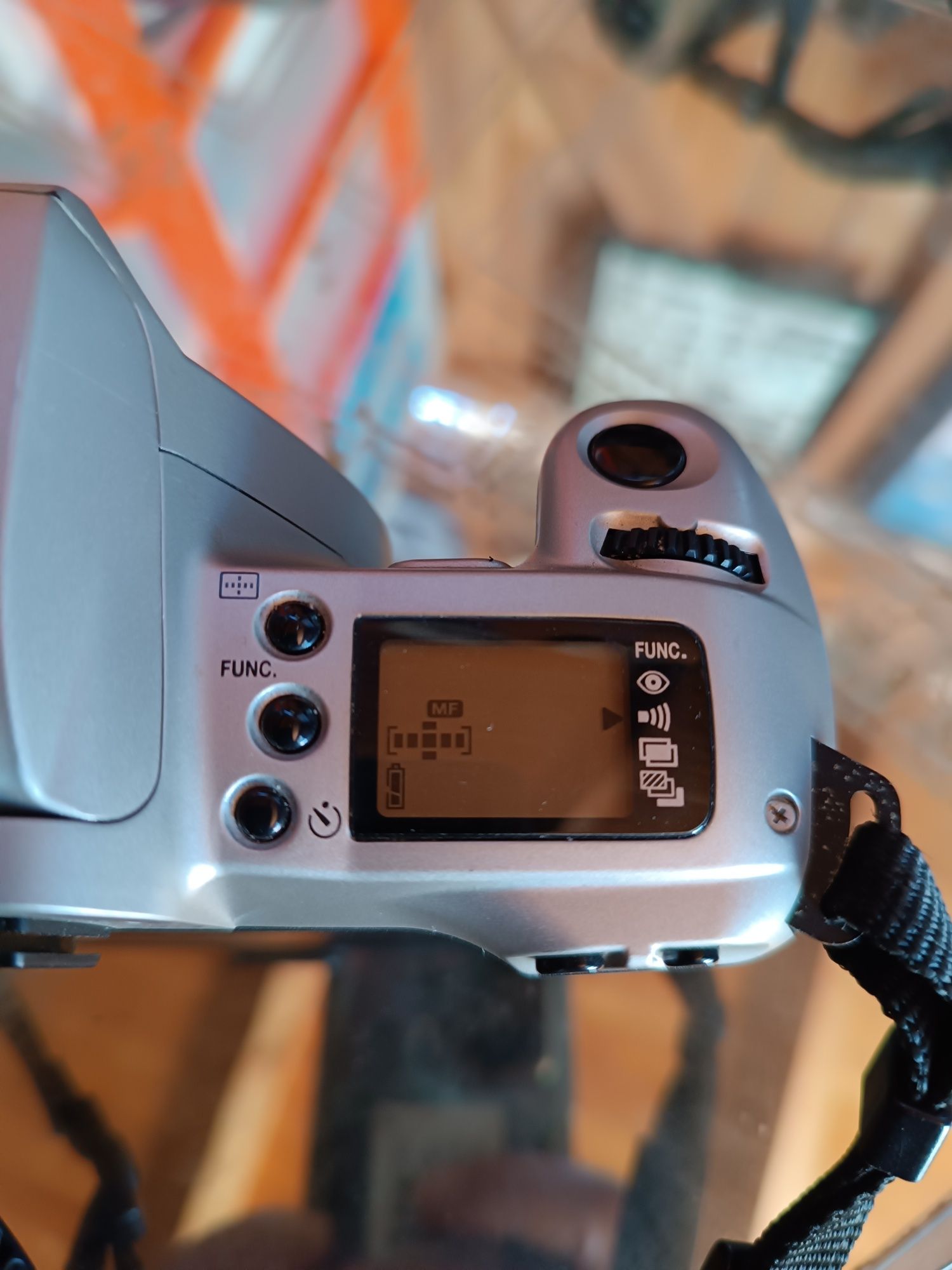 Cânon EOS 300 analógica