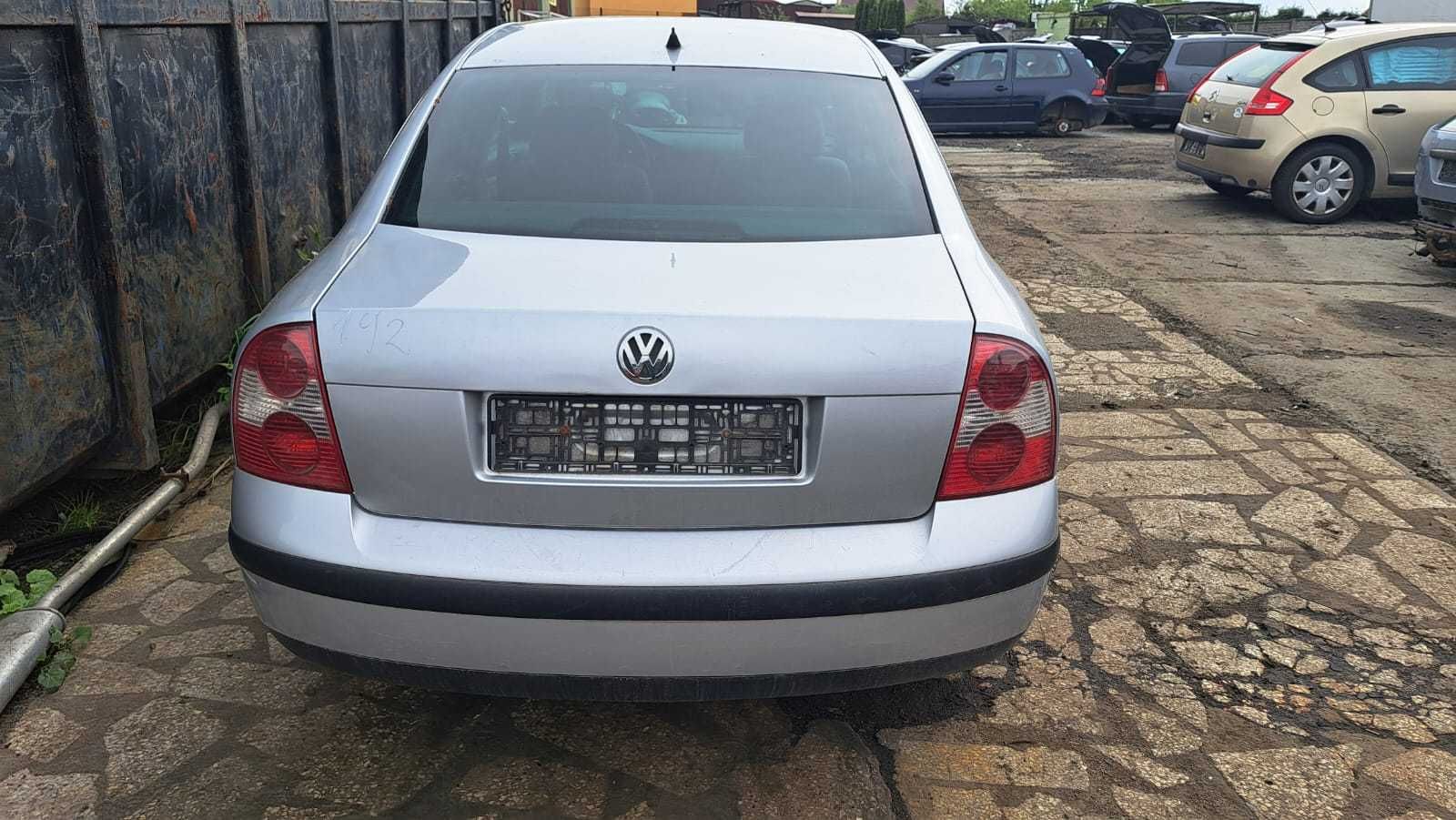 lampa lewa tył sedan    Volkswagen Passat B5 FL