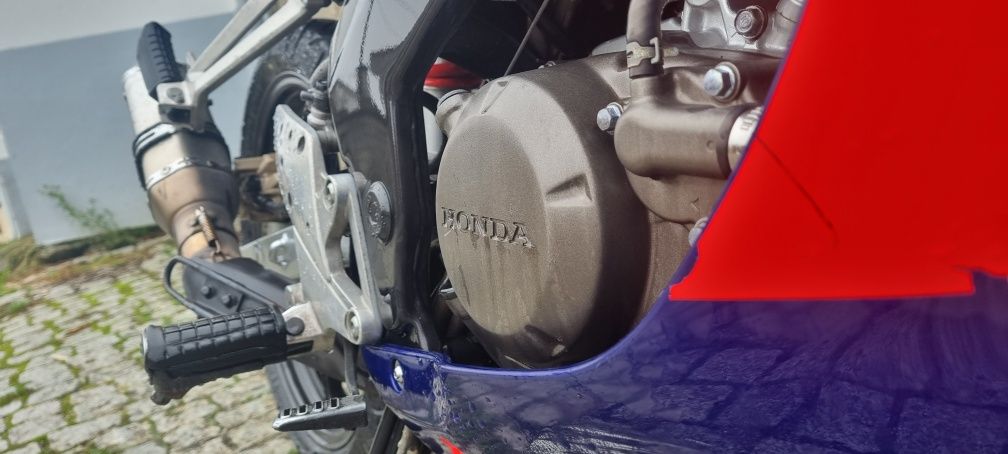 Honda cbr 125R 2008