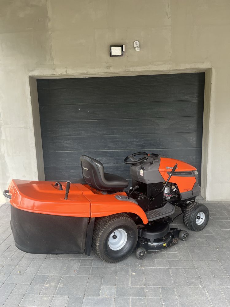 Traktorek kosiarka Husqvarna CTH 150 Kawasaki 15 Hydrostat Zadbana