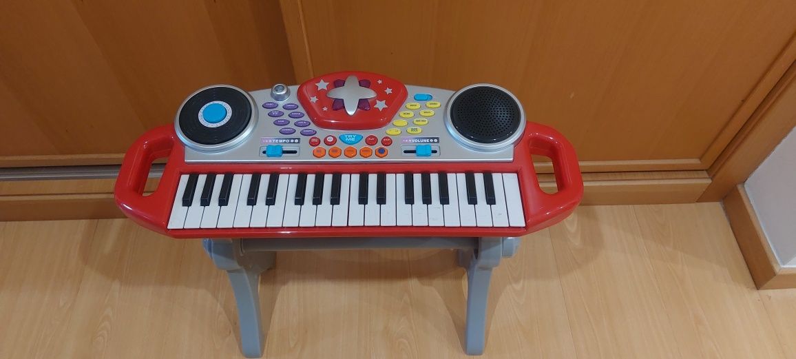 Órgão musical de criança