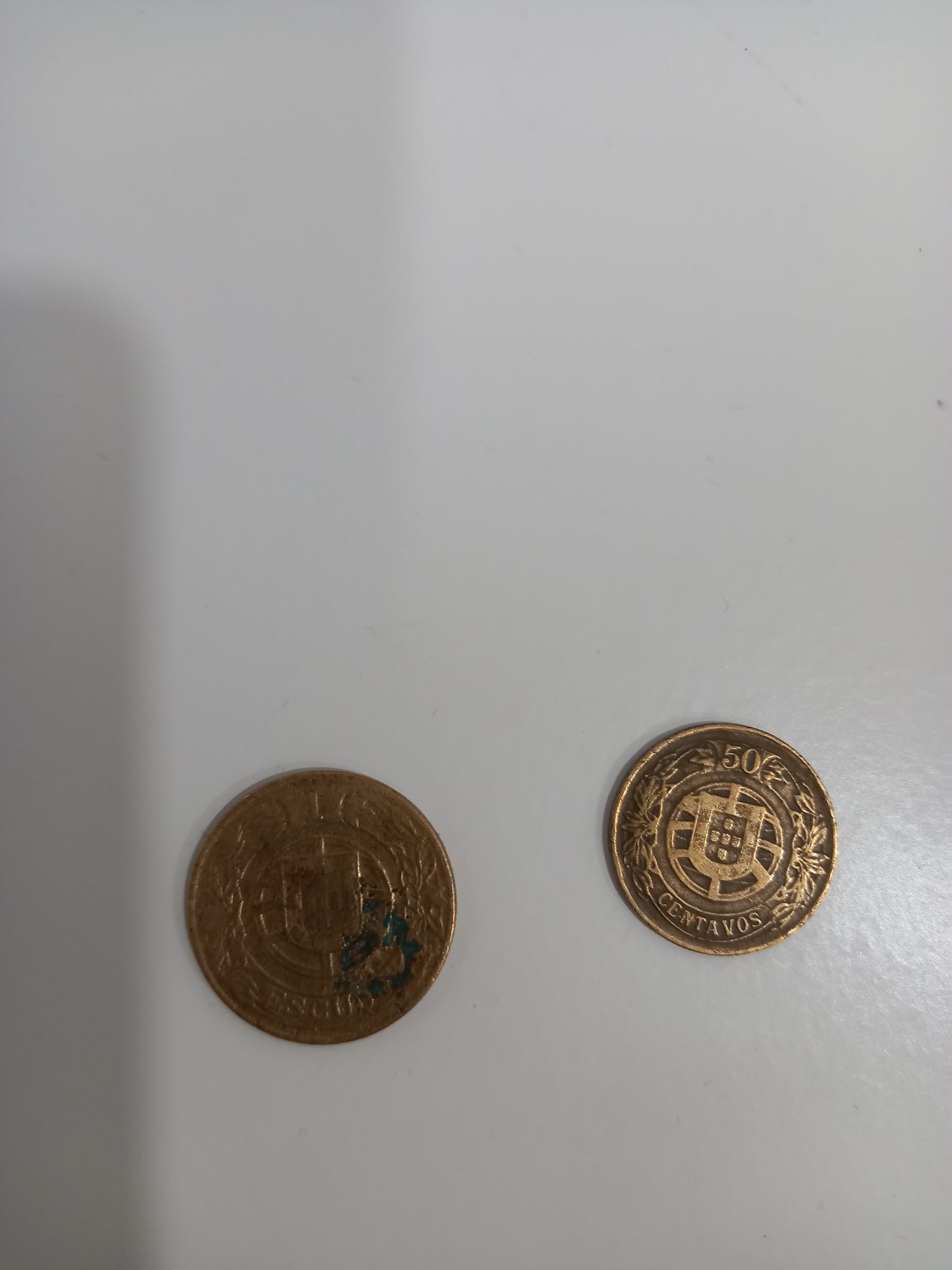 Vendo moedas portuguesas antigas