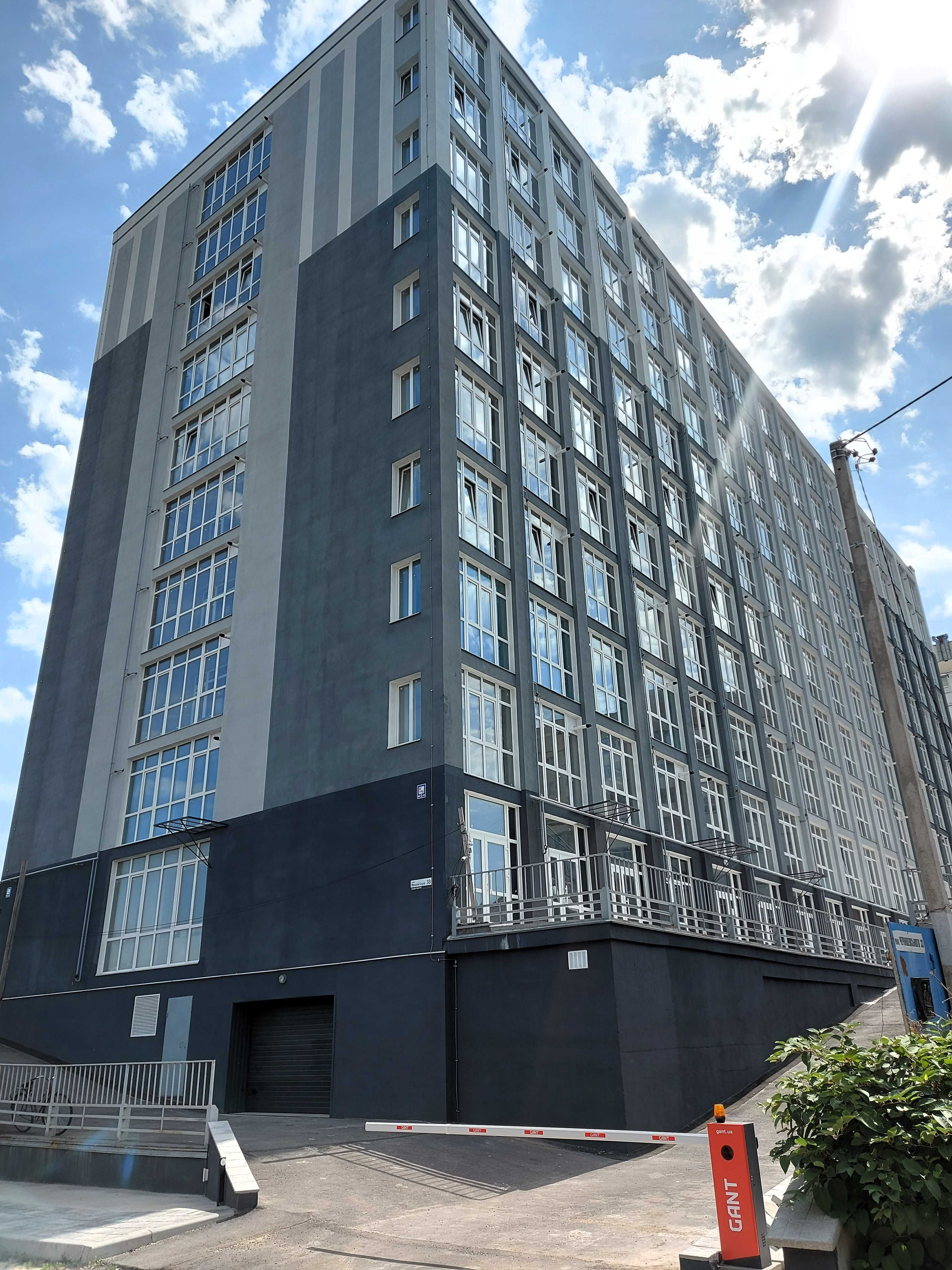Центр міста. 41500$ вул.Василя Стуса 1-кім. 47м Будинок зданий