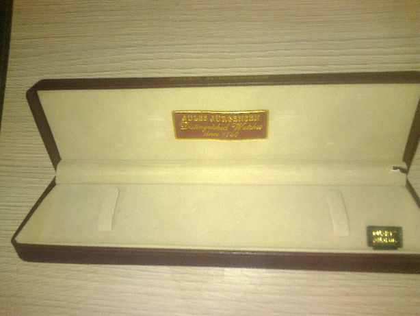Skórzane pudełko do zegarka Jules Jurgensen