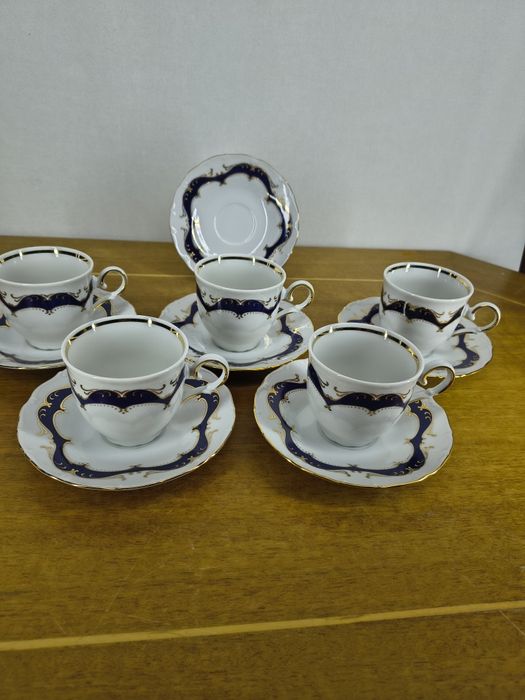 Elegancki zestaw filiżanek ze spodkami – porcelana MZ, Czechy