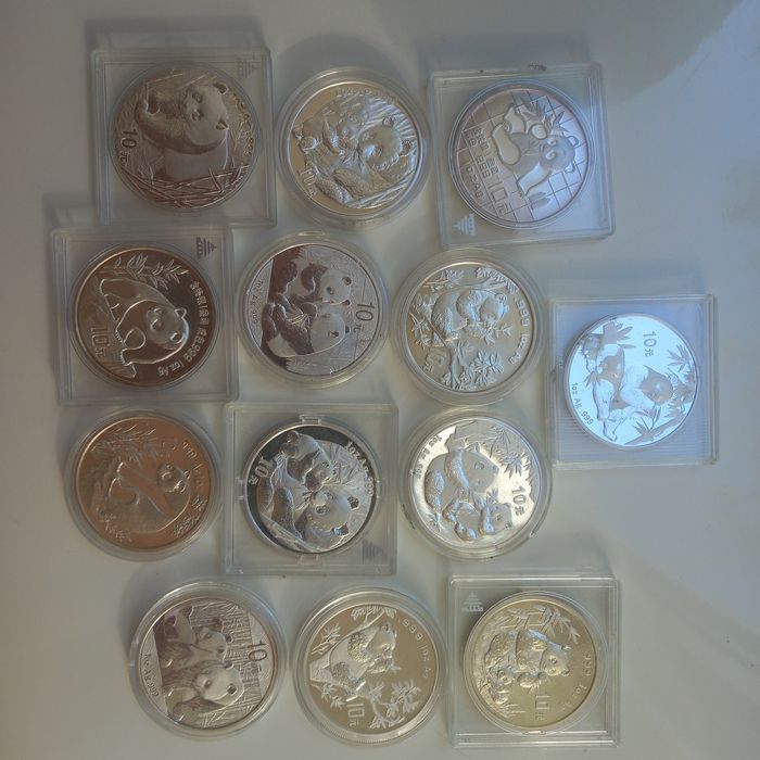 Монеты серебряные.