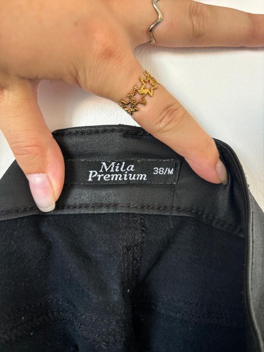 Calças da Mila Premium