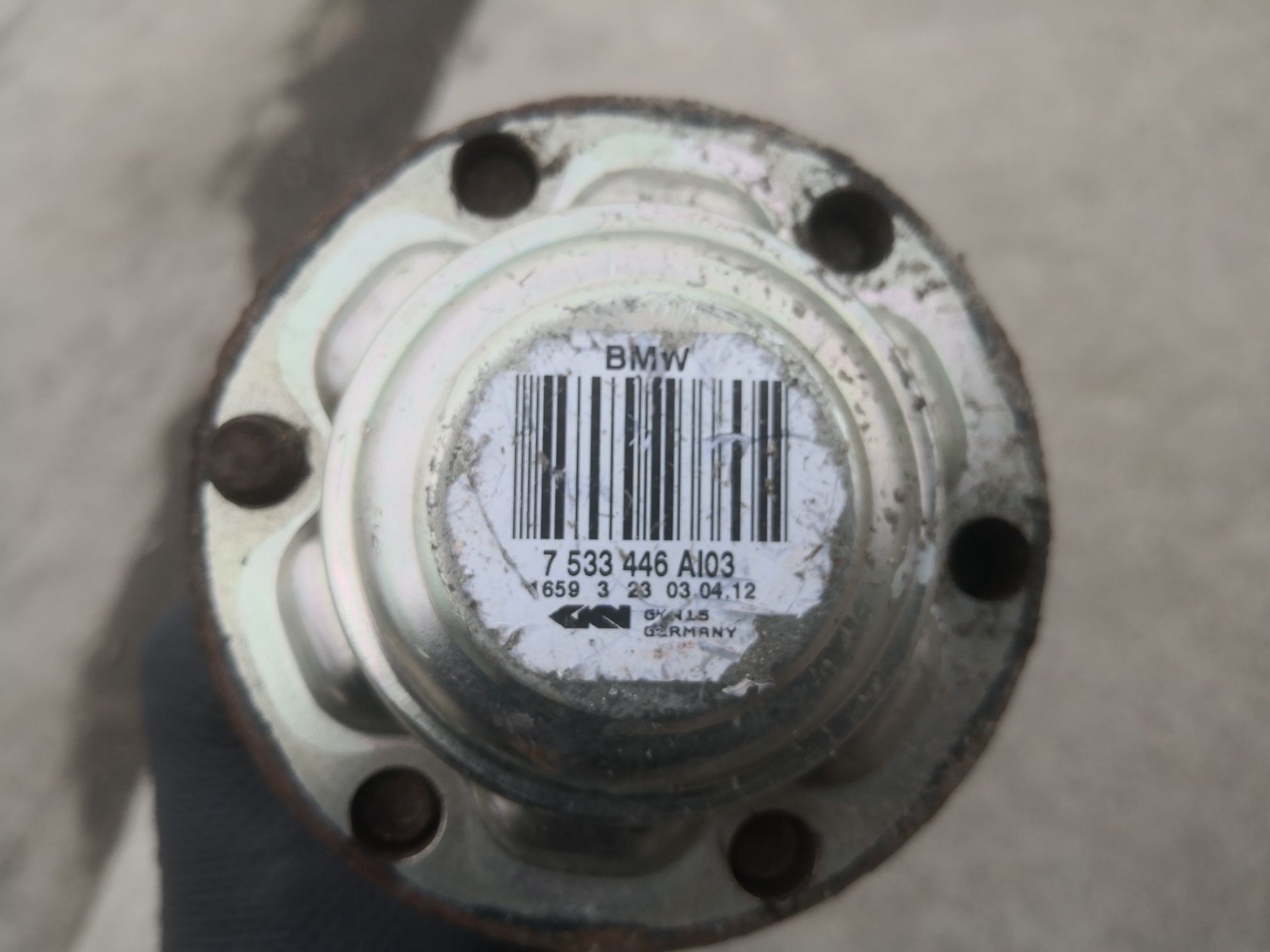 Półoś prawa tylna BMW e90 e91 e92 e87 e81 e82 N47 320d 118d