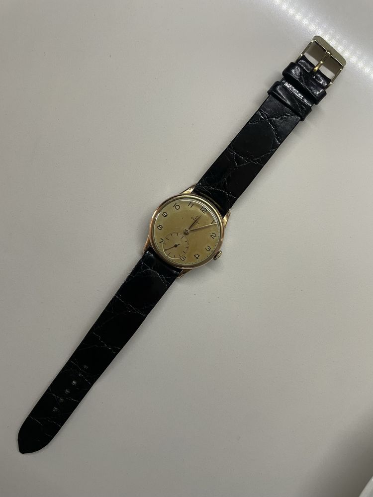 Relogio Omega vintage com pulseira em crocodilo legitimo, anos 50