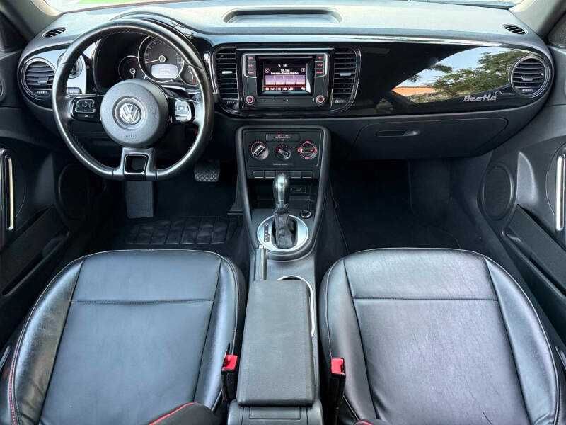 2019 Volkswagen Beetle 2.0T