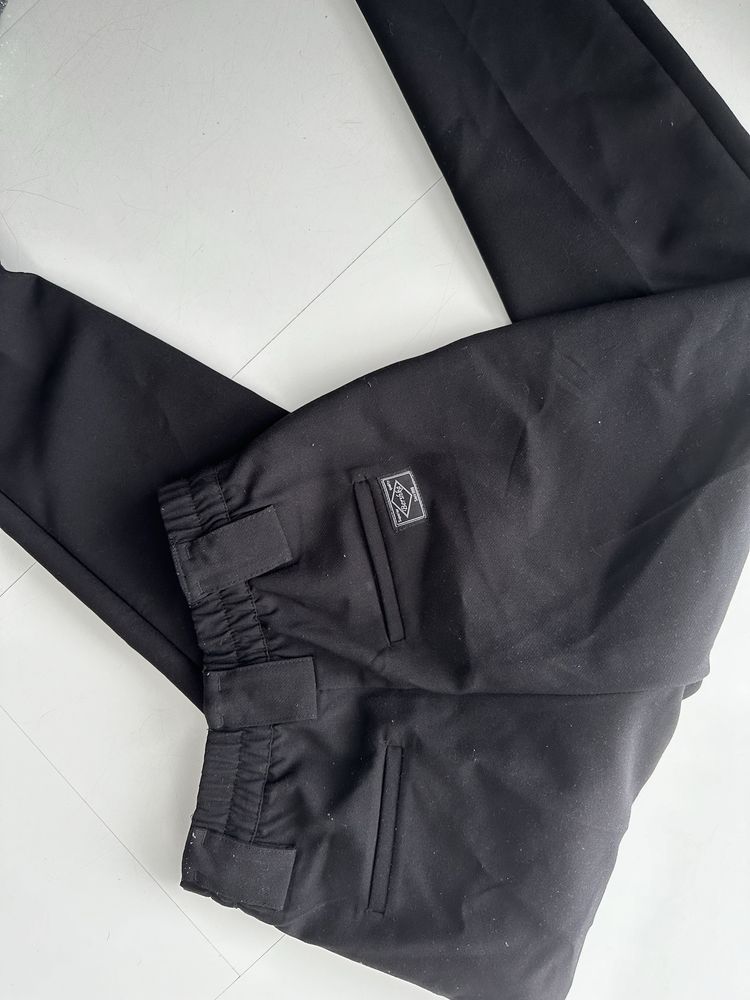 Spodnie chinosy czarne