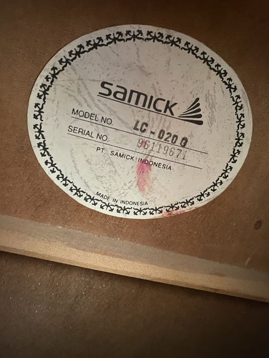 Продам гітару Samick LC-0200