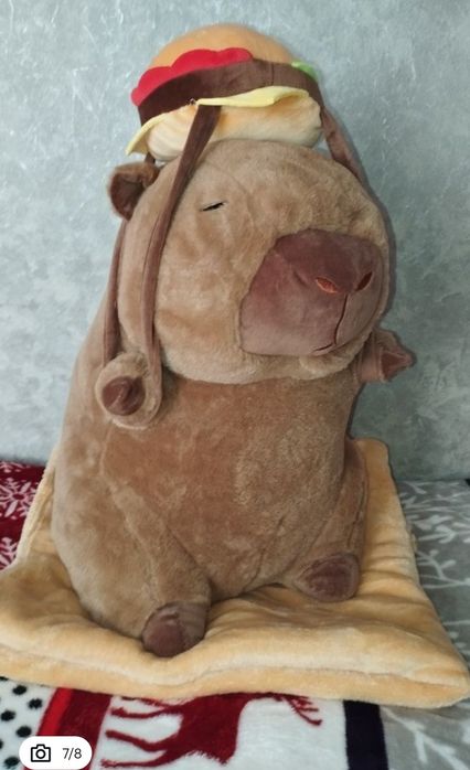 Подушка-игрушка с пледом внутри 3 в 1 капибара-трансформер