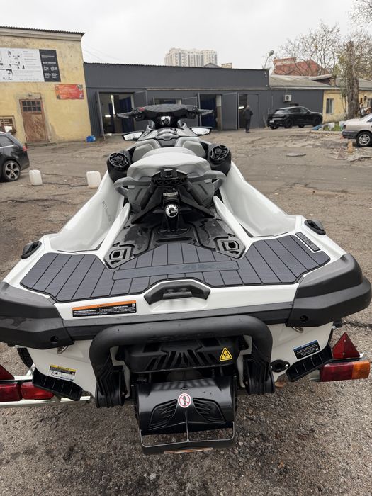 Гидроцикл BRP GTX 325