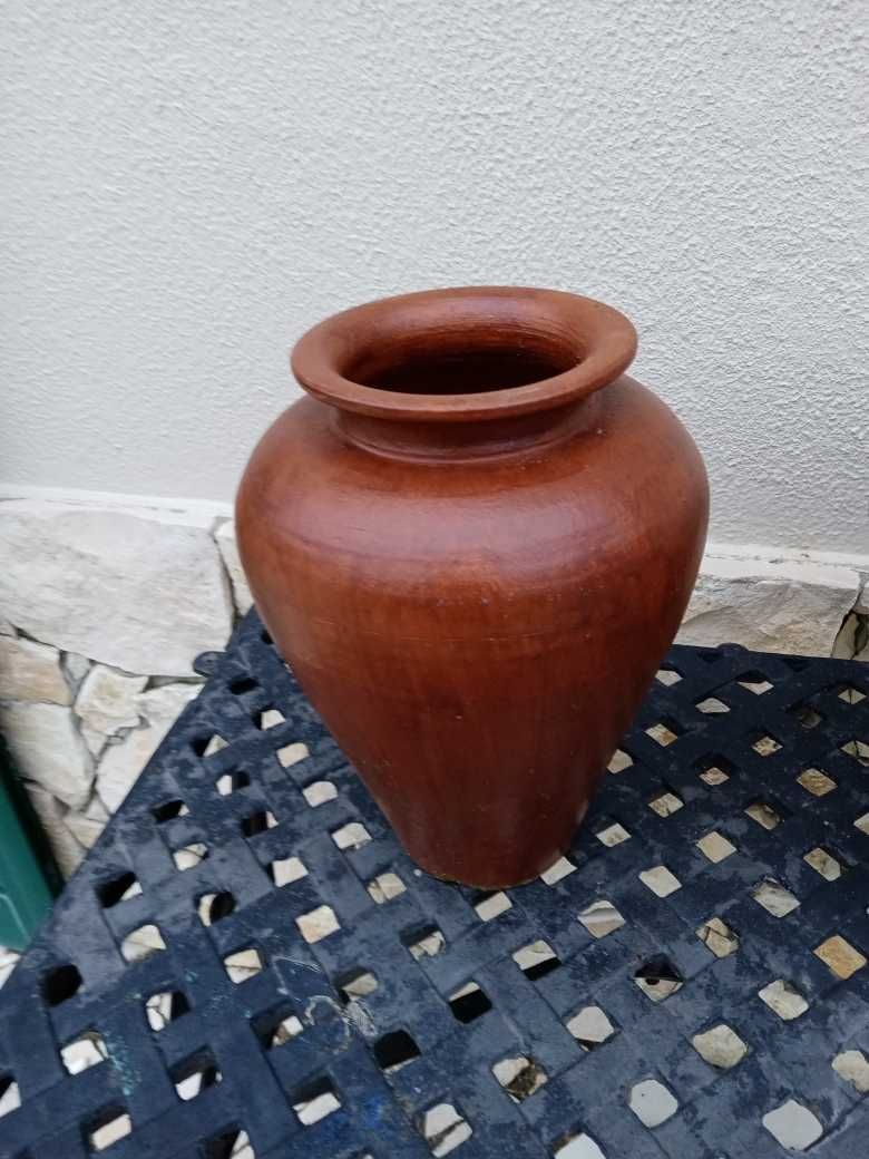 Pote / jarro em cerâmica castanho
