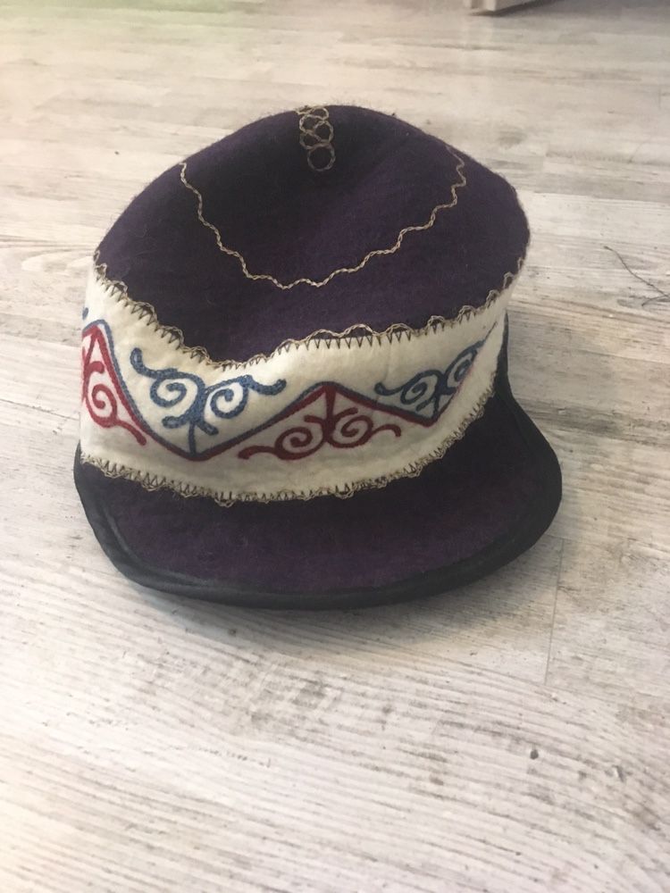 Oryginalny kaszkiet / czapka mongolska