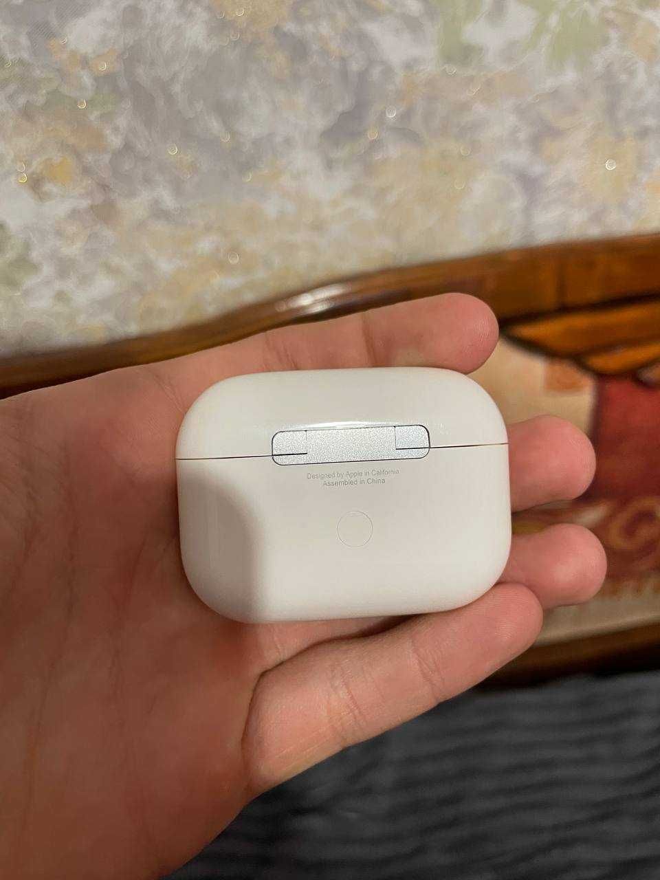 Продам свої навушники Apple Airpods pro