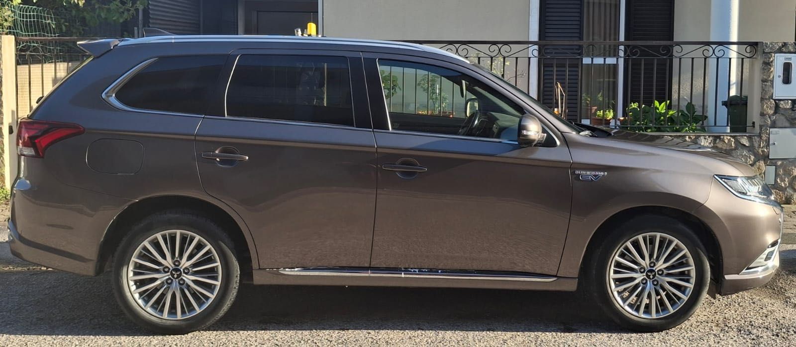 Mitsubishi Outlander PHEV 2018 – SUV Híbrido Plug-In