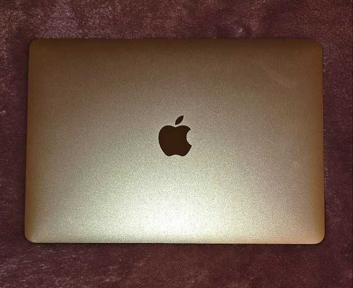 Ноутбук Apple MacBook Gold 12  2015 року  8GB RAM 256 GB SSD
Gold