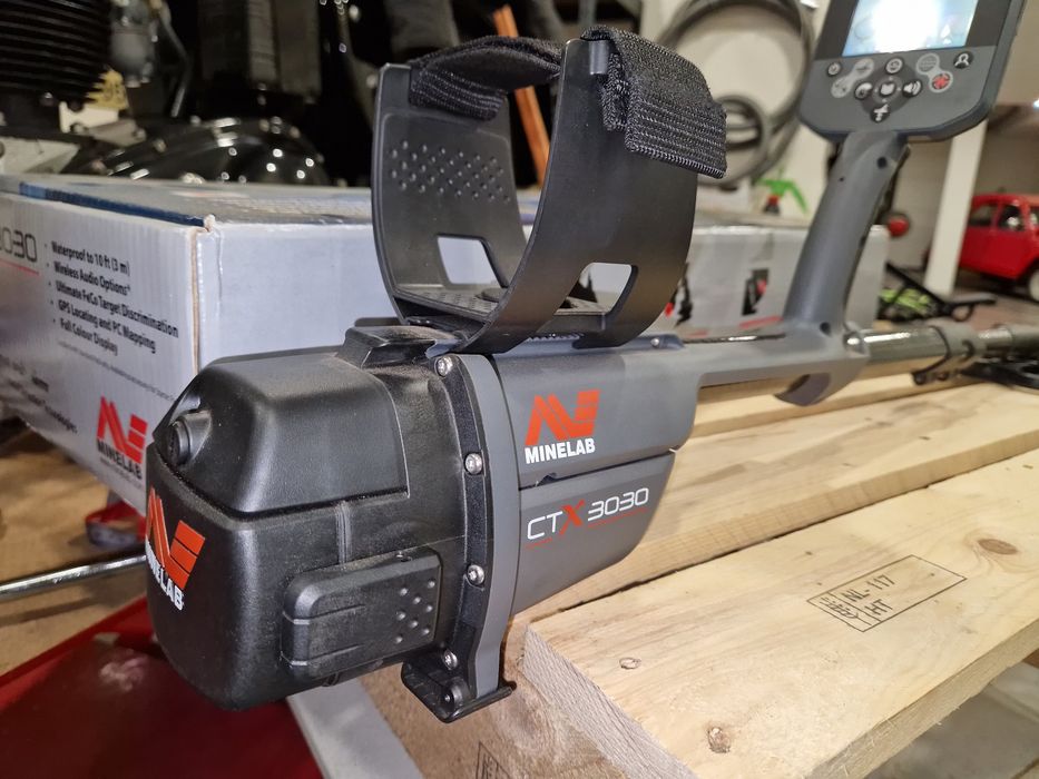 Detector de metais Minelab ctx 3030