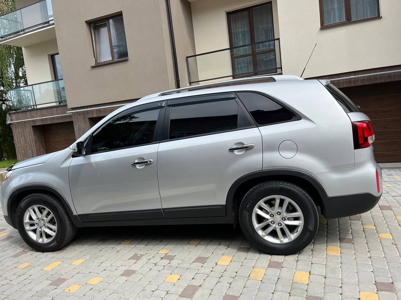 Kia Sorento 2014 2.4 автомат недорого автомобіль