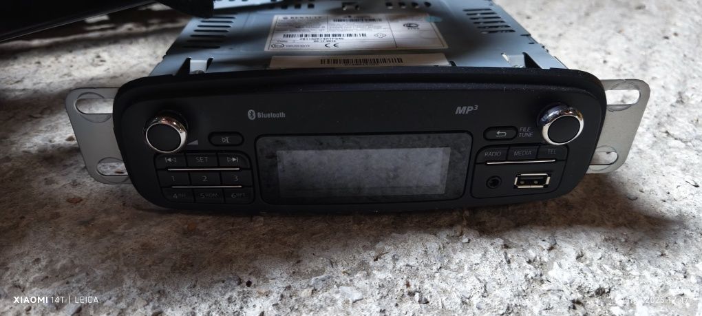 Radioodtwarzacz Renault Clio 4 AGC 1220RF