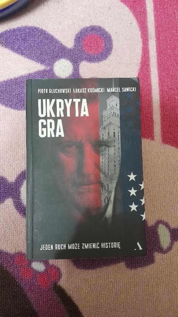 Ukryta gra Piotr Głuchowski