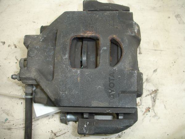 Pinça travão / maxila de travão frente direita TOYOTA Yaris (_P9_)