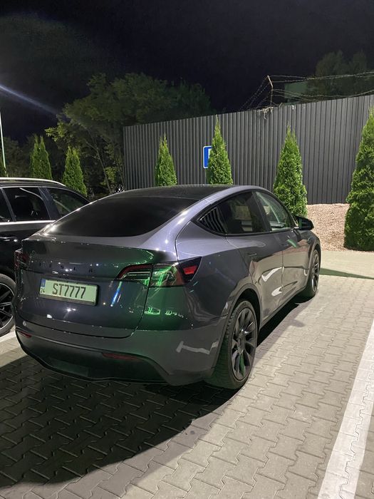 Tesla Y 2021 в Черкасах