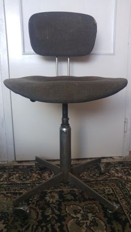 Krzesło obrotowe z czasów PRL unikat antyk lata 70-80 RFN NRD Niemcy