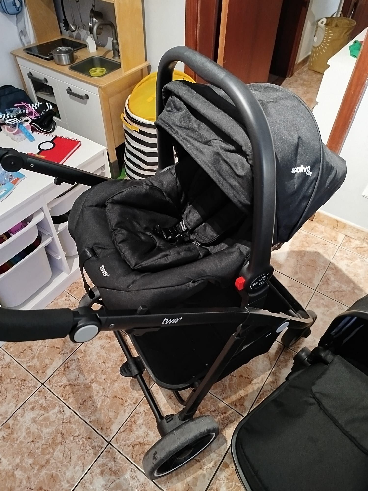 Carrinho de bebê  210€