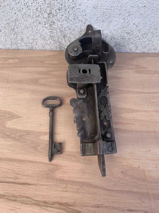 fechadura ferro forja Centenaria