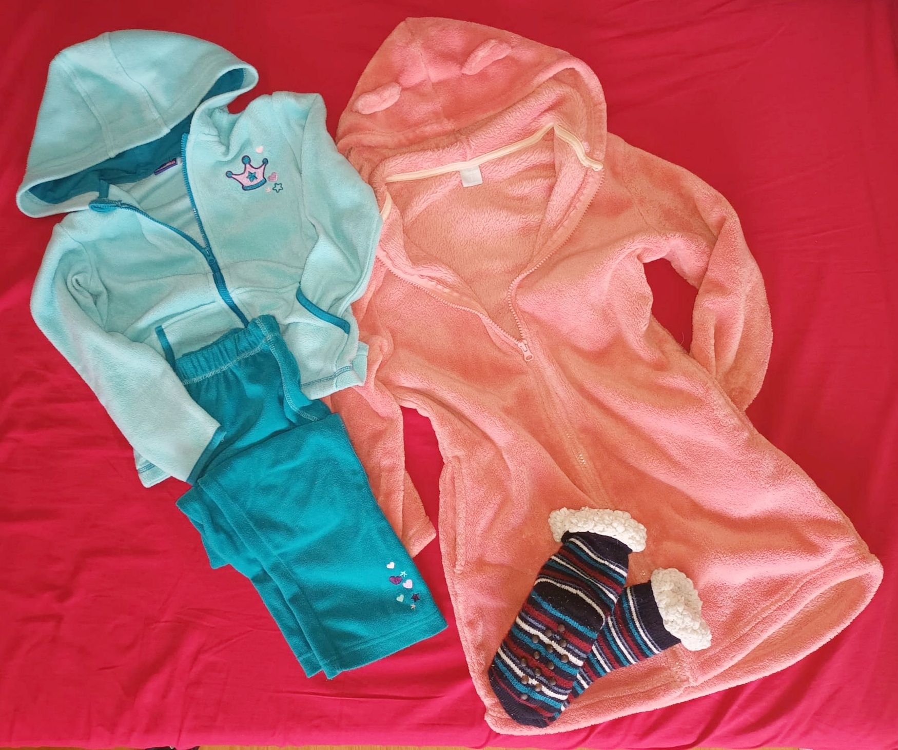 Conjunto de dormir + pijama macacão de menina