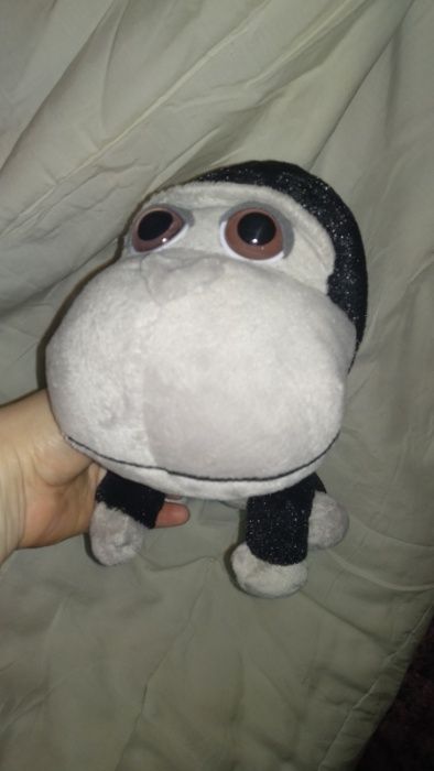 игрушка обезьяна крутая крупная глазастик черная крупная голова