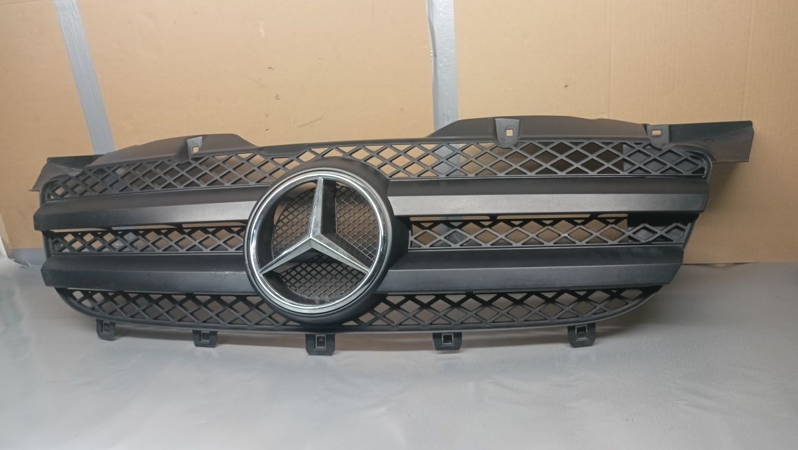 Mercedes sprinter 2008 R grill