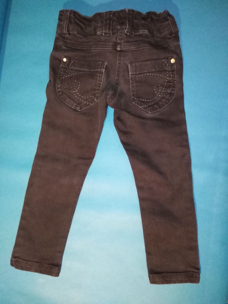 Spodnie jeansy czarne rozmiar 110