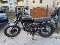 Brixton Cromwell Motocykl uszkodzony